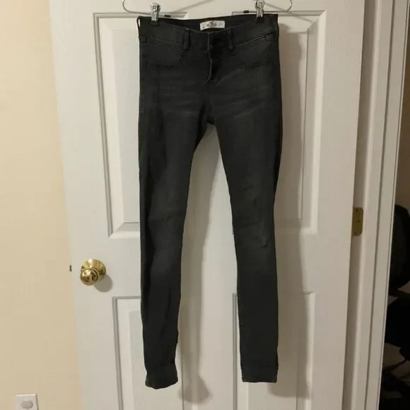 Hollister black super skinny jeans, low rise three button size 1/w 25 - Picture 6 of 8